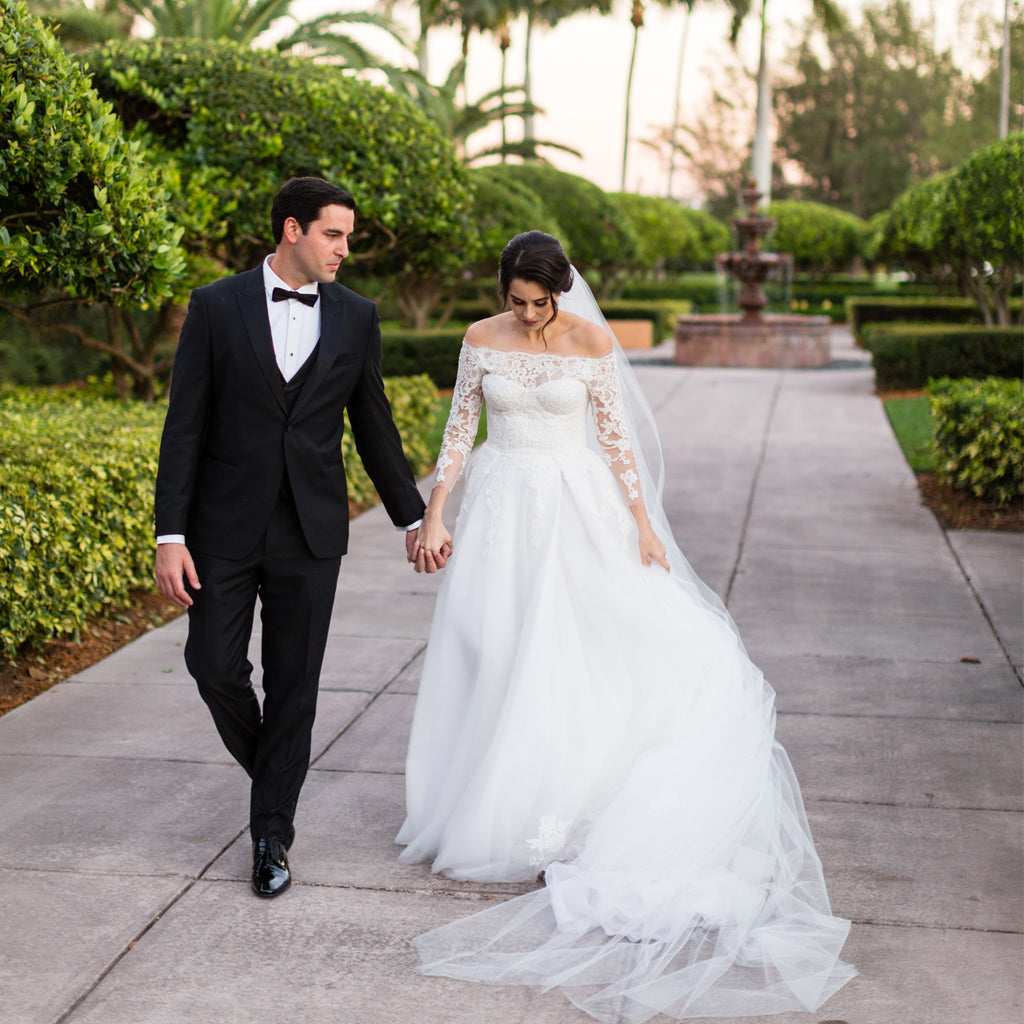 Off Shoulder Long Sleeve Wedding Dress, Lace A-Line Tulle Applique Wedding Dress, KX783